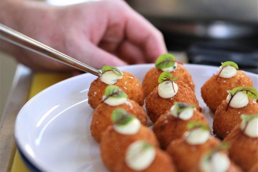 canape-arancini Corporate Boat Hire