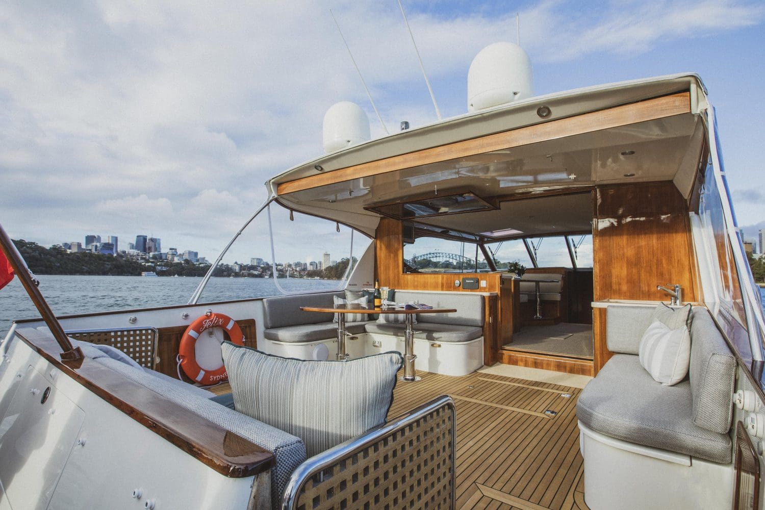 Lifestyle Charters_FELIX_Entertaining area Privacy Boat Sydney